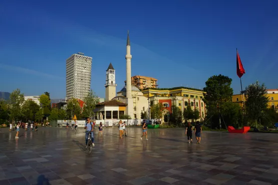 skanderbeg square tirana